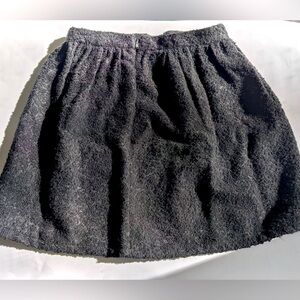 Steven Alan women’s Wool look like skirt
Black size medium